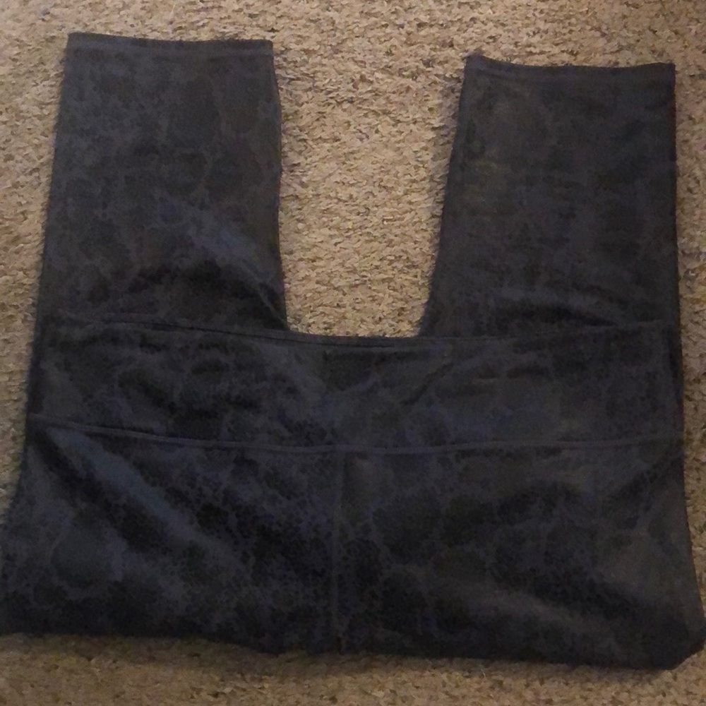 Fabletics Black Snakeskin Print PowerHold Capri Leggings